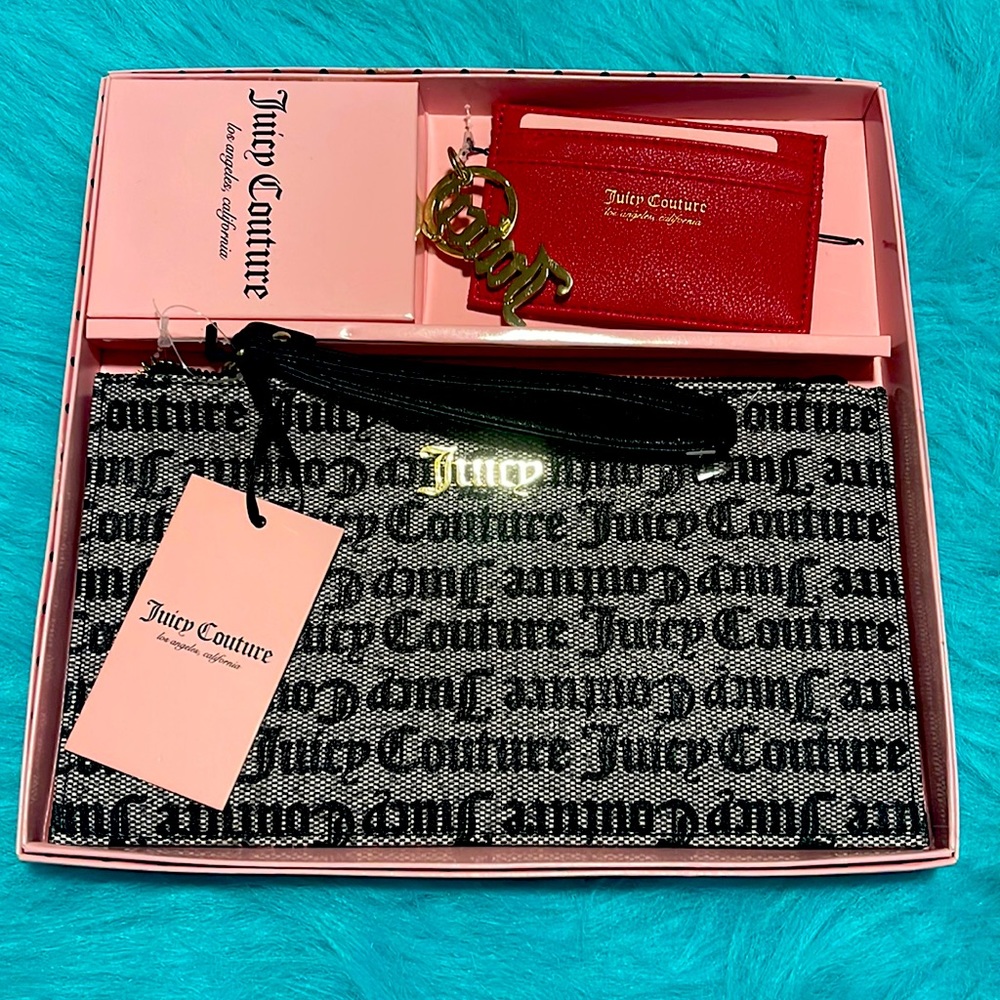 Juicy Couture Wristlet set